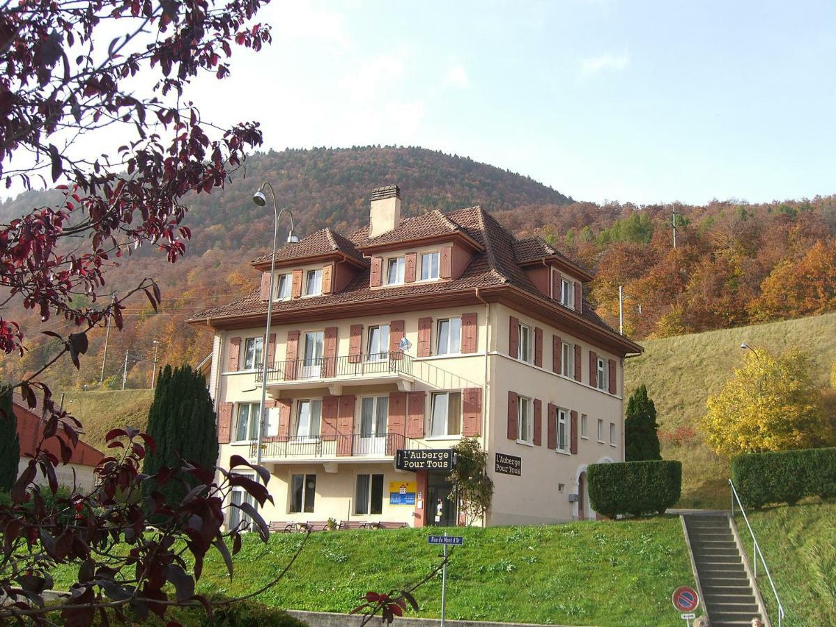 Auberge Pour Tous 瓦洛尔布 外观 照片