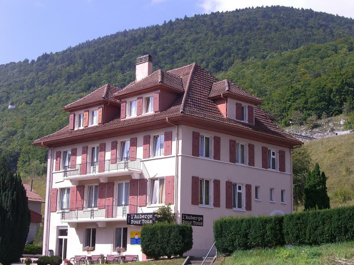 Auberge Pour Tous 瓦洛尔布 外观 照片
