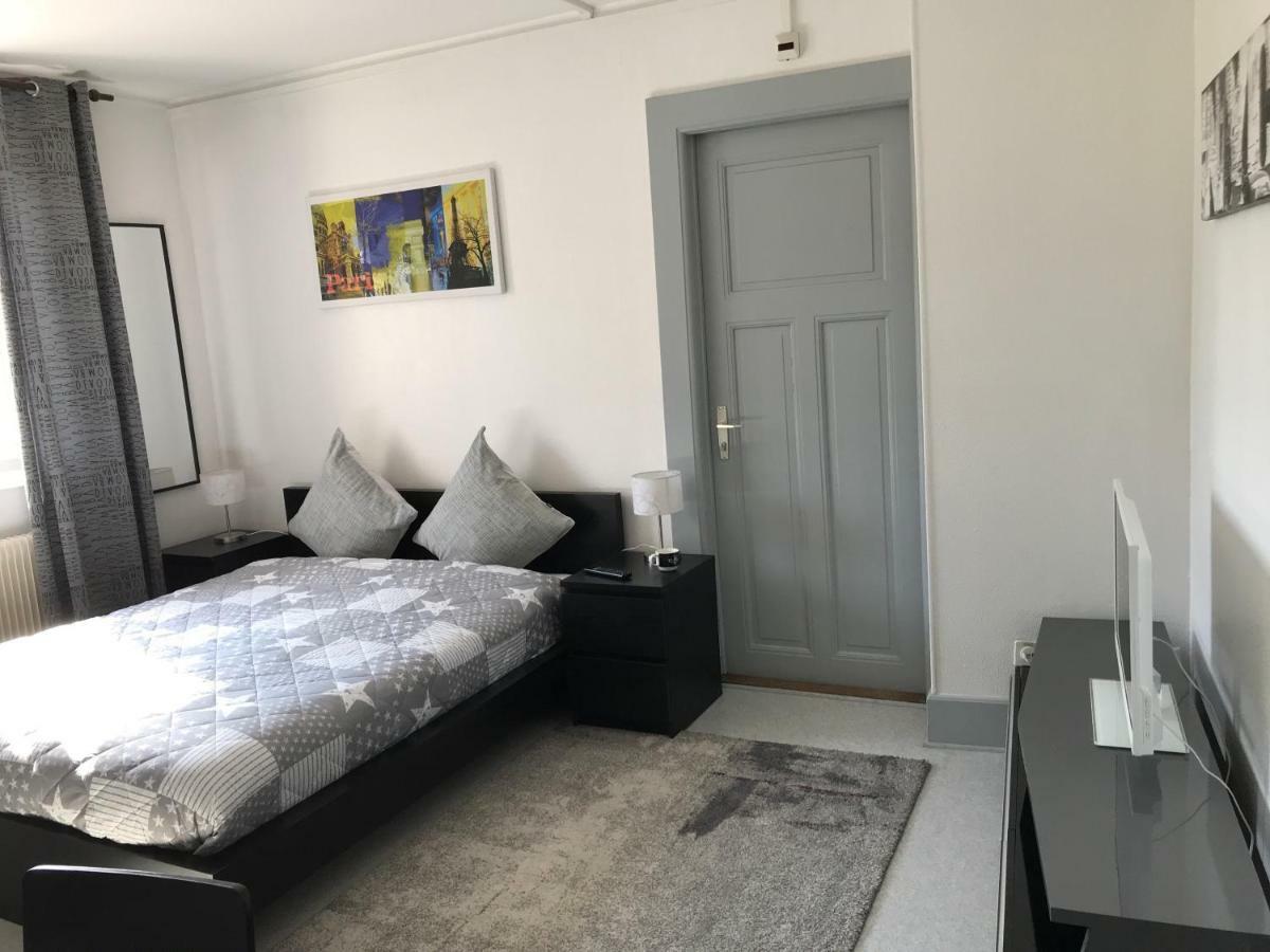 Auberge Pour Tous 瓦洛尔布 外观 照片